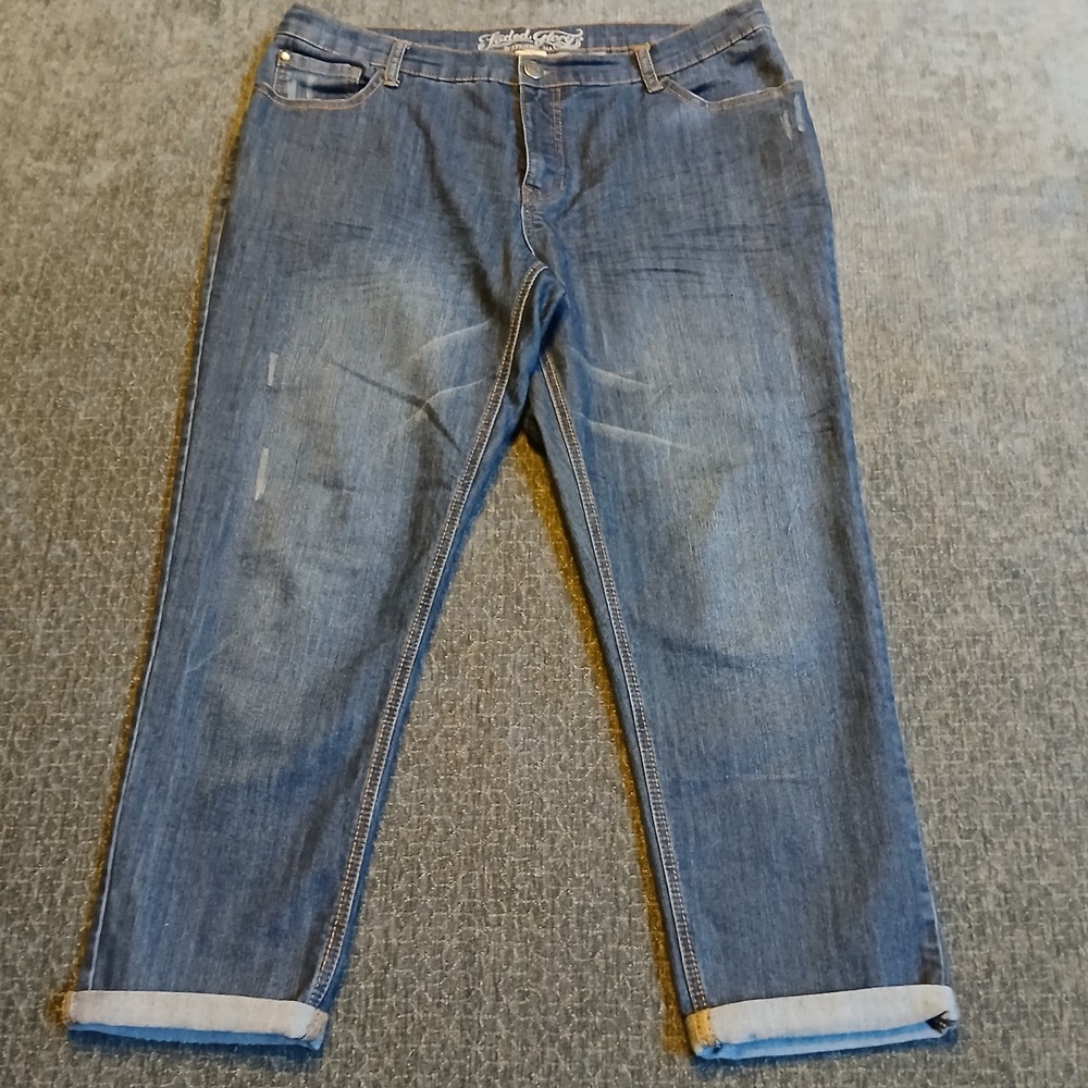 Faded Glory Womens Boyfriend Jeans Size 14 Medium Wash Cuffed Denim Capris
